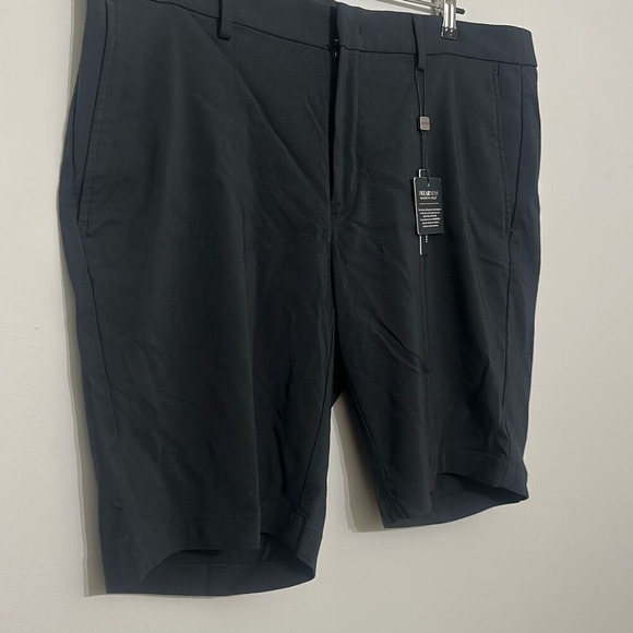 NWT Kenneth Cole Mens Black Slim Fit Stretch Performance Tech Short Size 34 - Picture 2 of 9